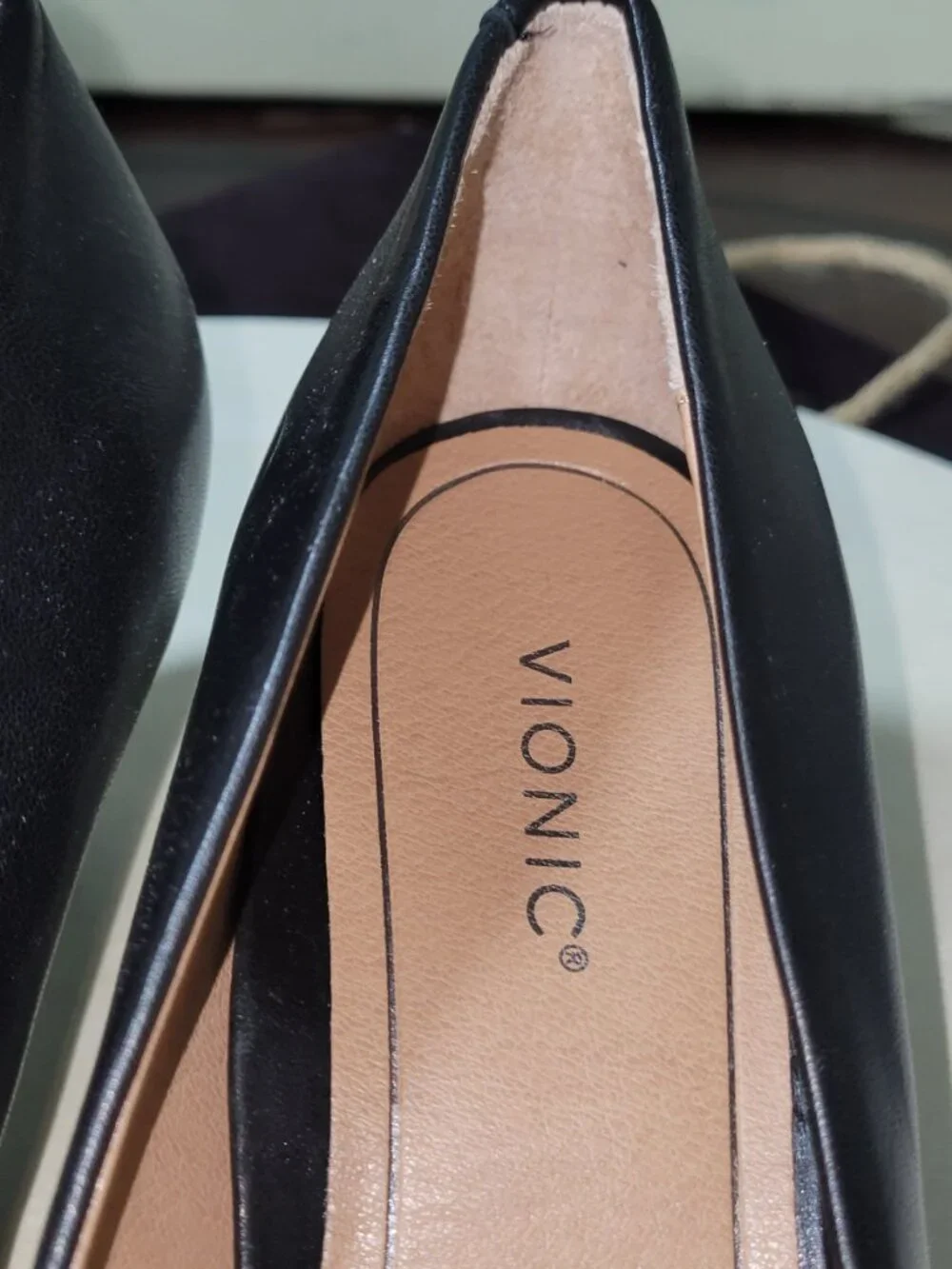 Vionic Black Leather Pumps [Item #SP07]